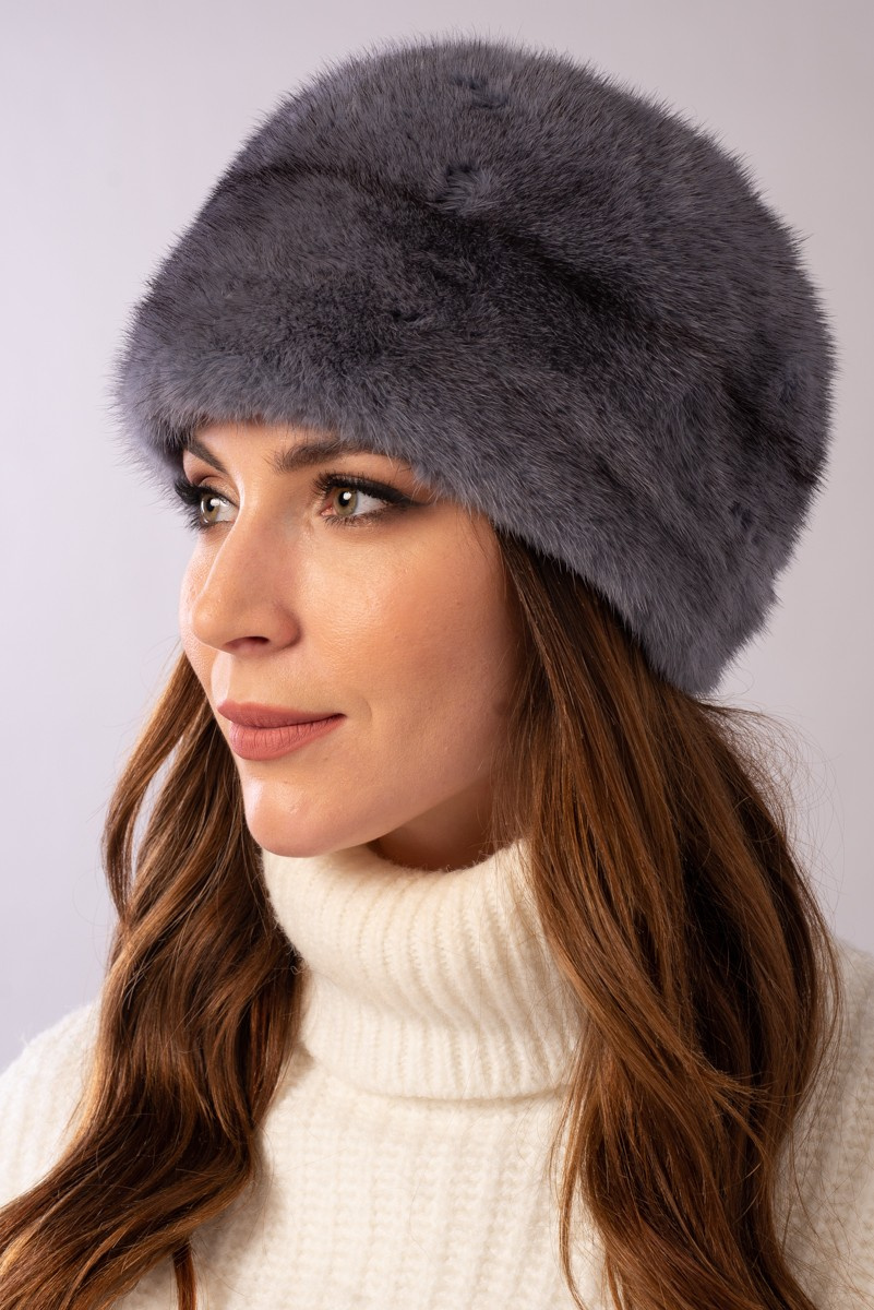 Red shop fur hat