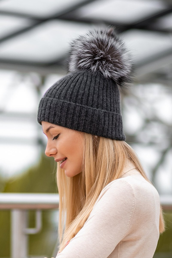 WOOL BERET WITH GENUINE RACCOON FUR POM POM