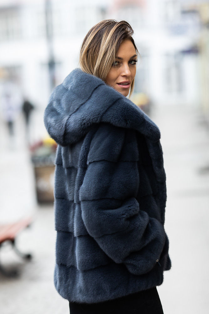 Ladies Genuine Mink Fur coat
