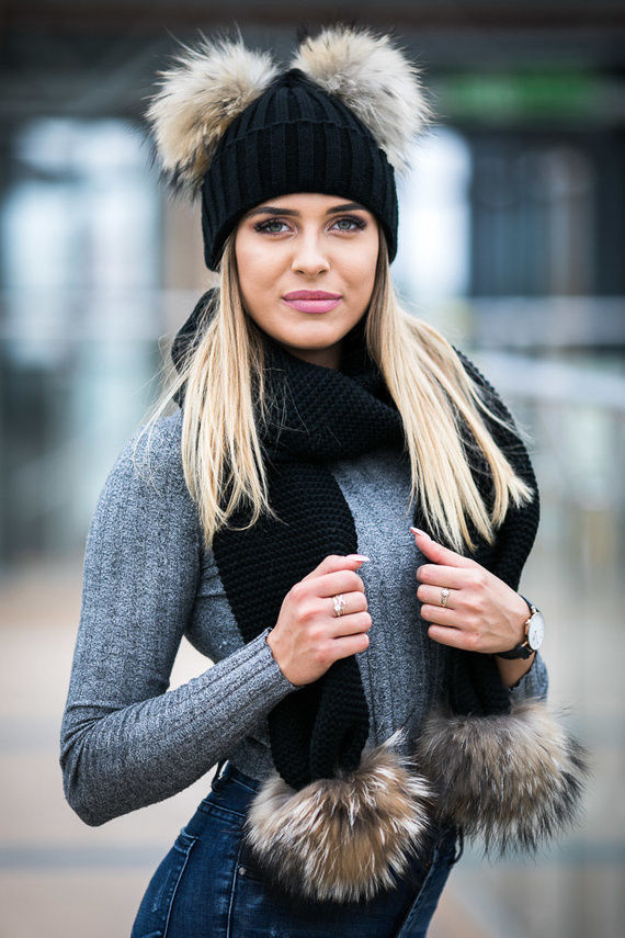Woolen set with pompoms from a natural Finland raccoon fur.