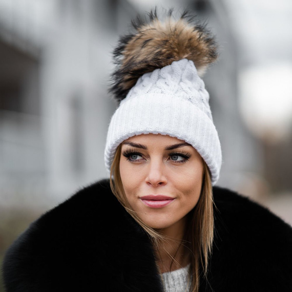  WOOL BEANIE HAT WITH GENUINE RACCOON FUR POM POM
