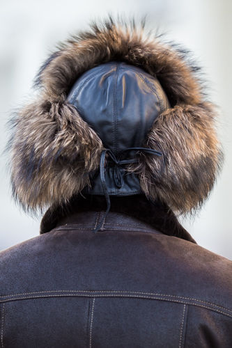 Men,s Raccoon Fur & Black Leather Trapper Hat     