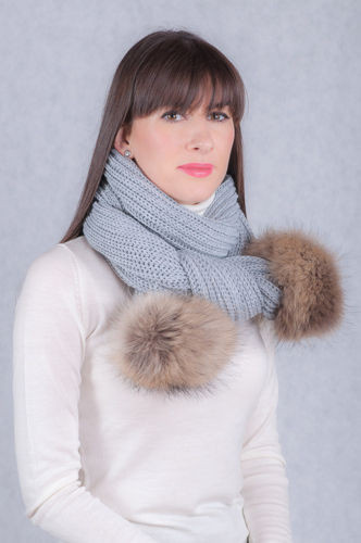 Woolen scarf with pompoms from a natural Finland raccoon fur 