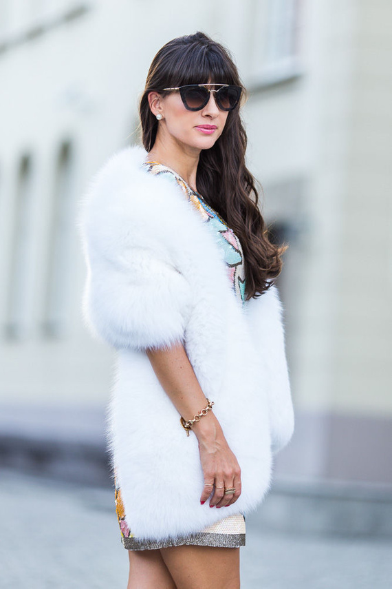 Woman’s Genuine Chinchilla Fur Stole