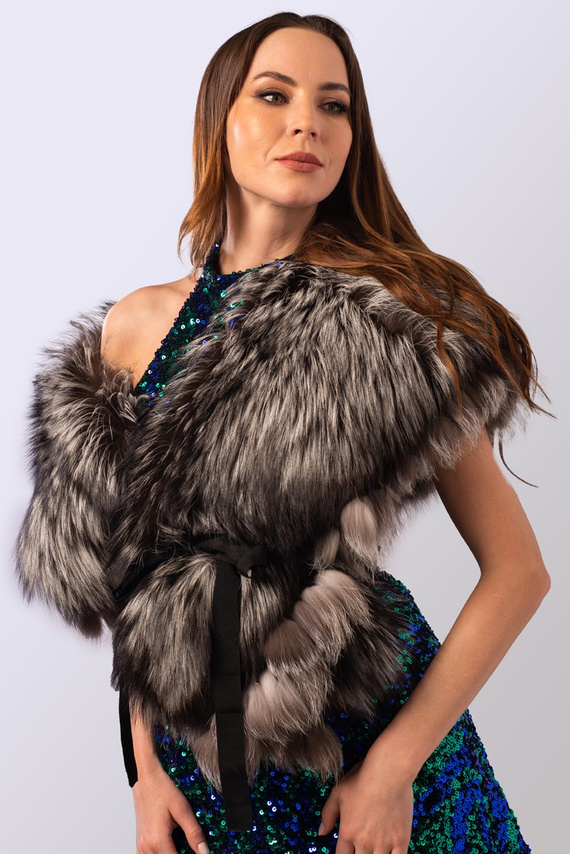 Woman’s Genuine Chinchilla Fur Stole